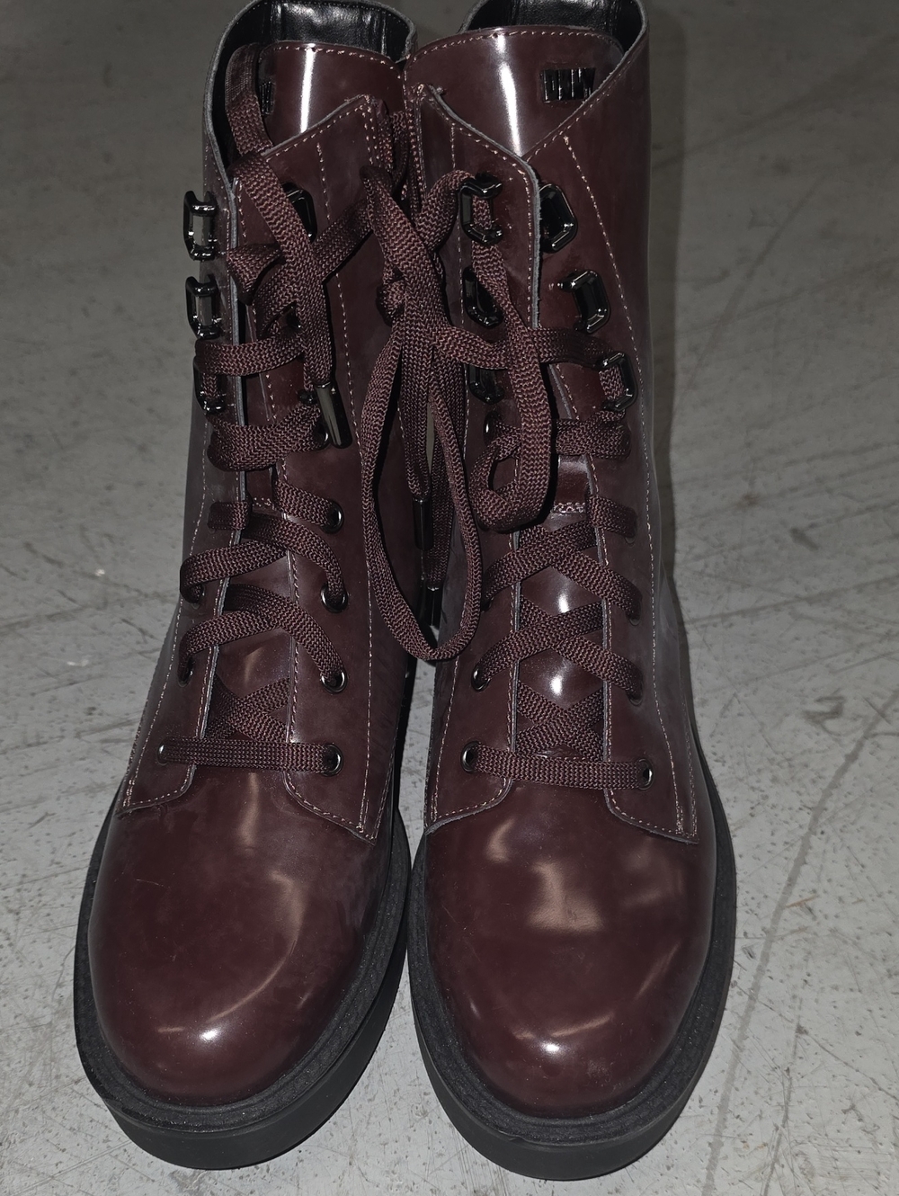 DKNY Women's Lace-Up Boots in Burgundy